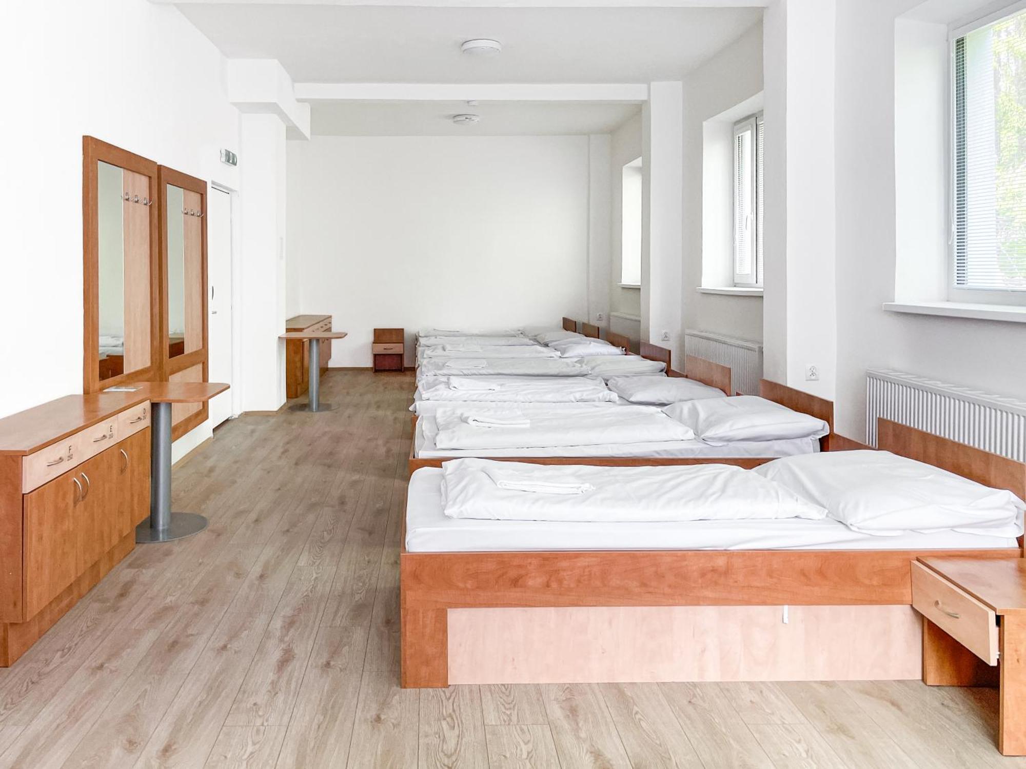 Beskydy House Hostel Rožnov pod Radhoštěm Екстериор снимка